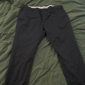Haggar Men's Black Chinos